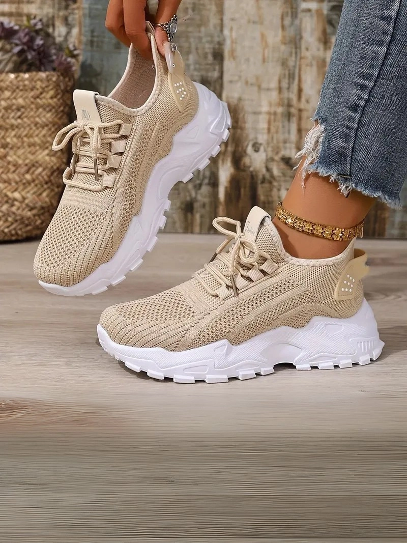 Bağcıklı Rahat Günlük Kullanım İçin Spor Tarz Siyah Kadın Ayakkabı