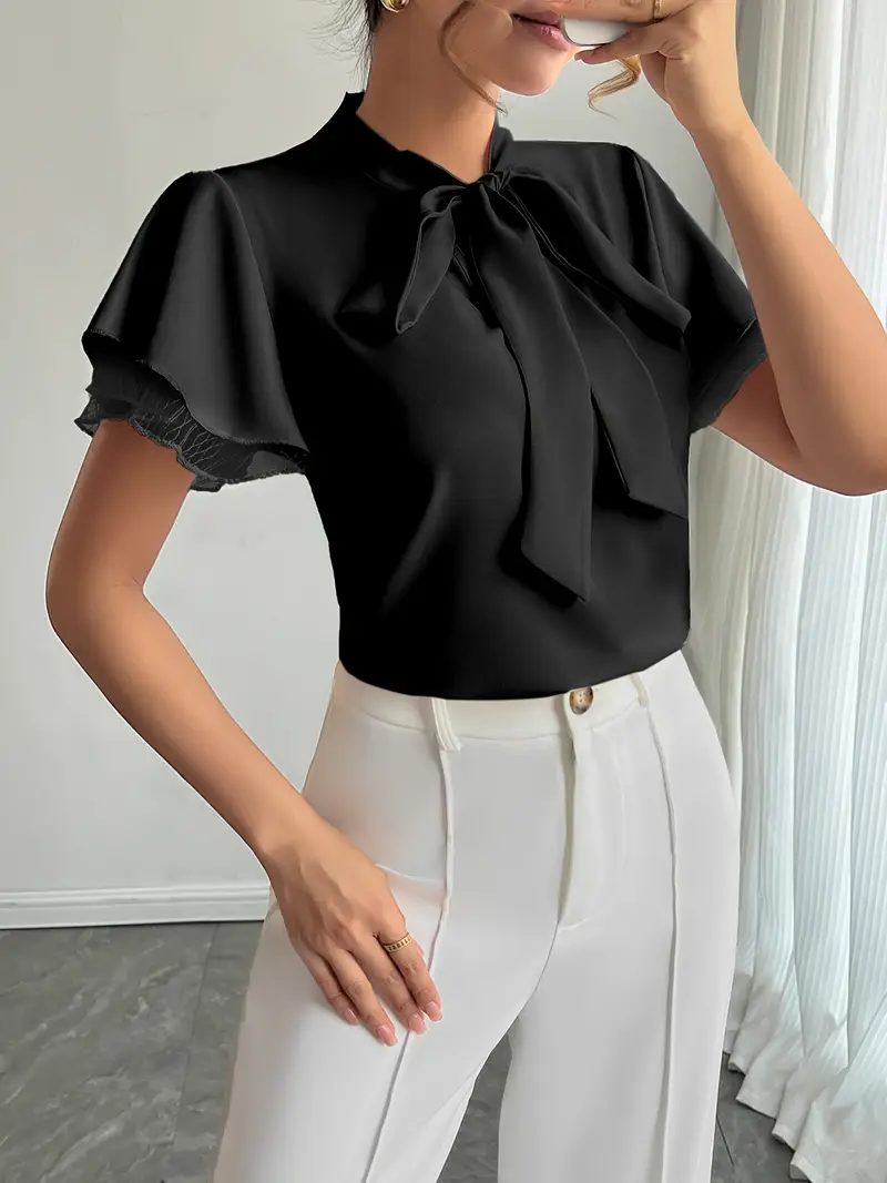 Standart Yaka Fularlı Kısa Kollu Siyah Kadın Bluz