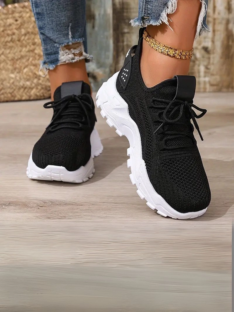 Bağcıklı Rahat Günlük Kullanım İçin Spor Tarz Siyah Kadın Ayakkabı