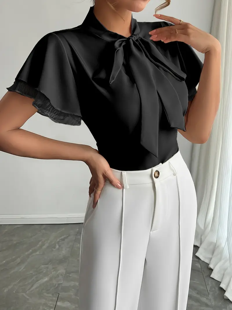 Standart Yaka Fularlı Kısa Kollu Siyah Kadın Bluz